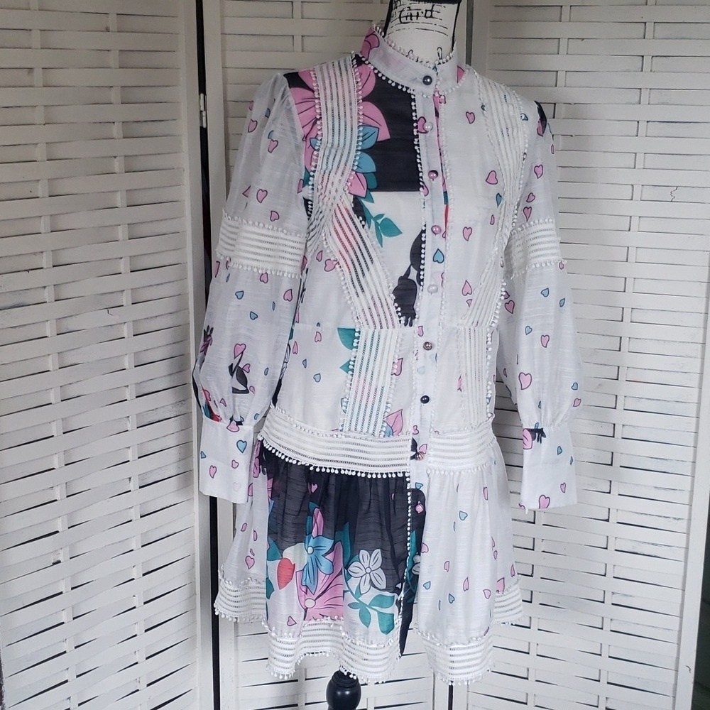 Beulah Style button down monk neck long cuff sleeves white floral dress size M